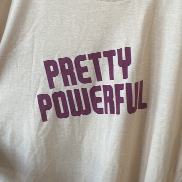 Pretty Powerful Tee - Picture 3 of 7